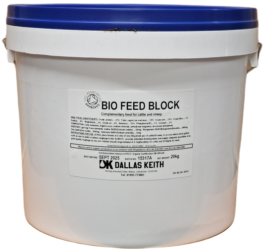 Dallas Keith Organic Biomin Feed Block Bucket