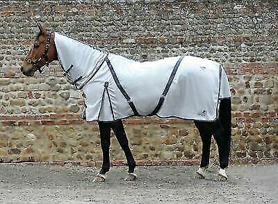 Masta Zing Fly Rug with Neck in Silver